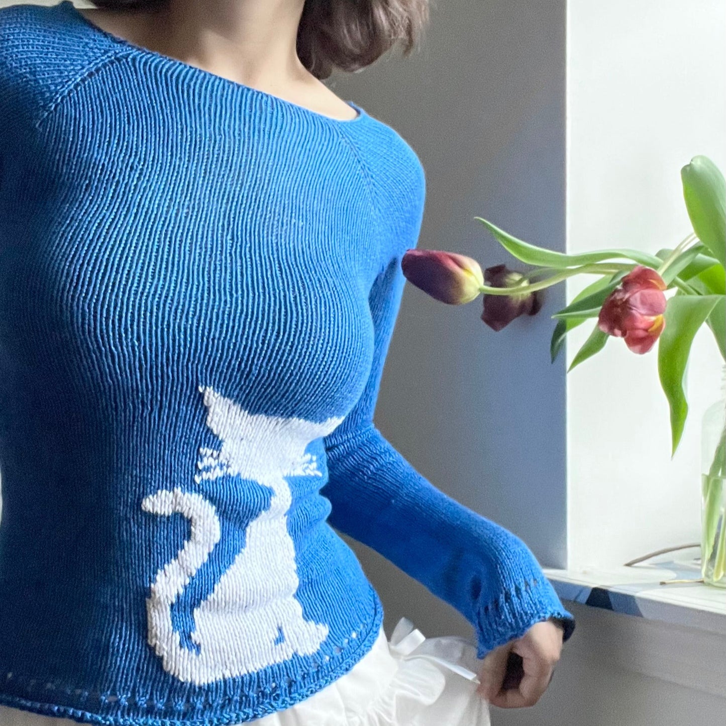 BLUE KITTEN TOP