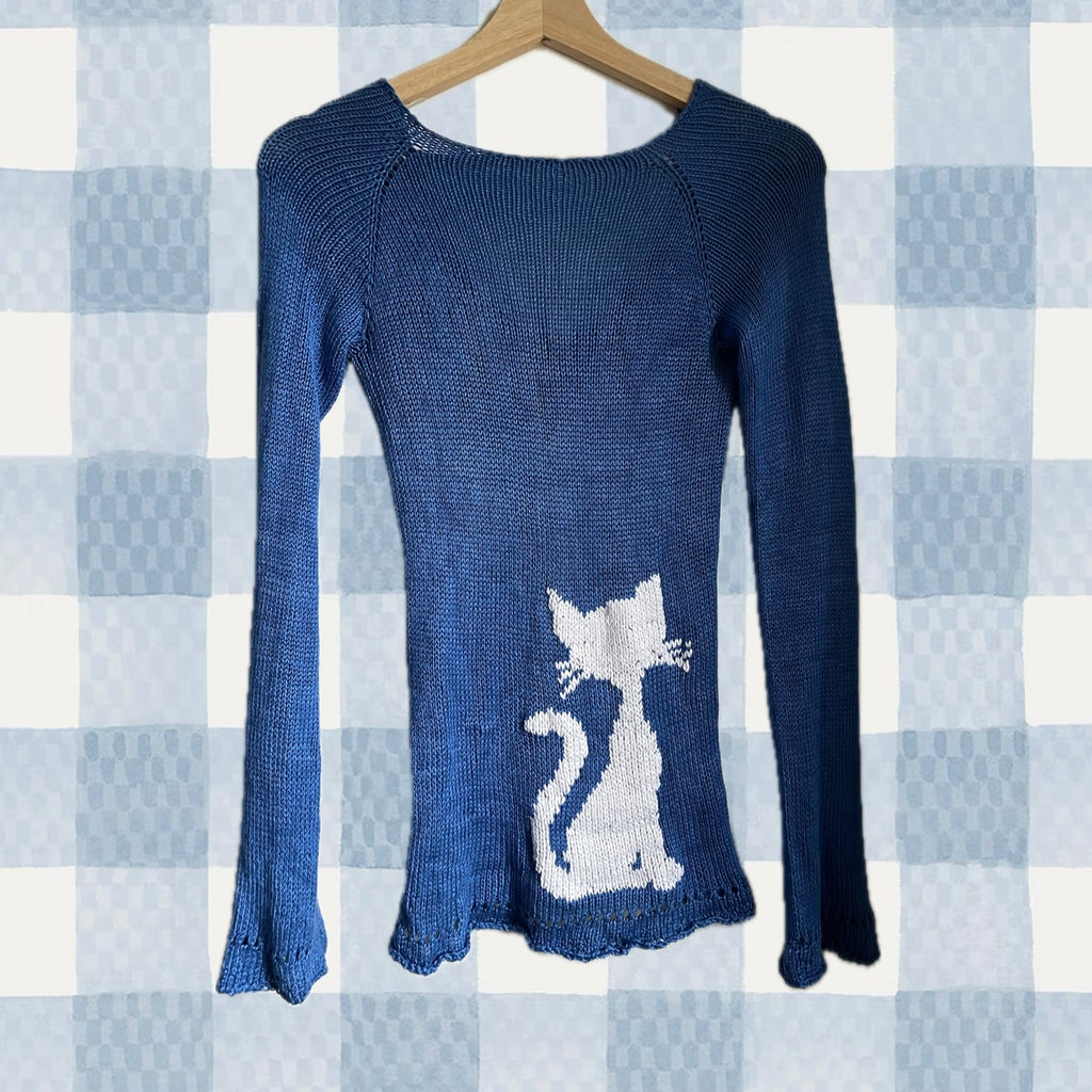 BLUE KITTEN TOP