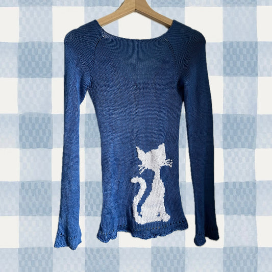 BLUE KITTEN TOP