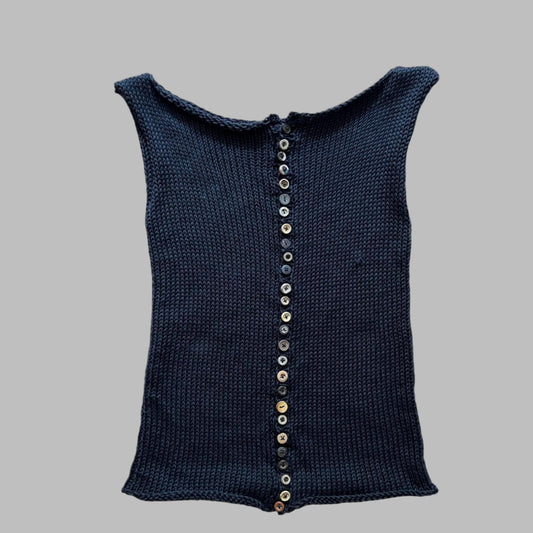 NIKKI BUTTON TOP