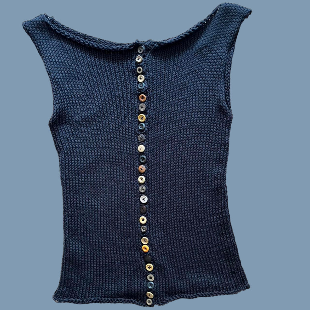 NIKKI BUTTON TOP(PRE ORDER ONLY)